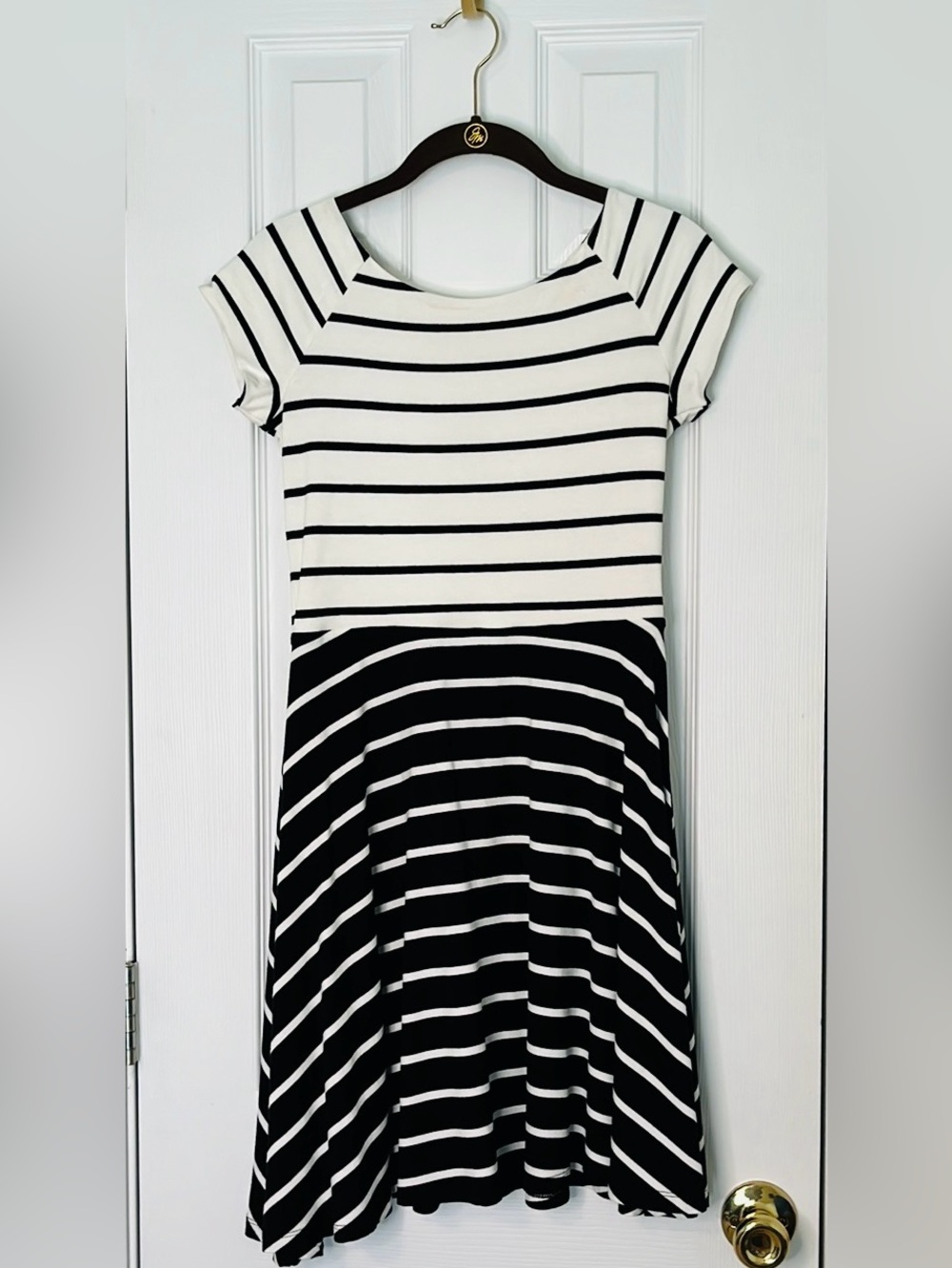 NWT LOFT Women’s Black/Cream Stripe Short Sleeve Fit and Flare Dress Size XXSP